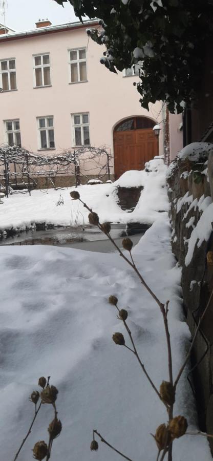 Lovecký Apartmán na náměstí ve Frenštátě pod Radhoštěm Frenštát pod Radhoštěm Exterior foto