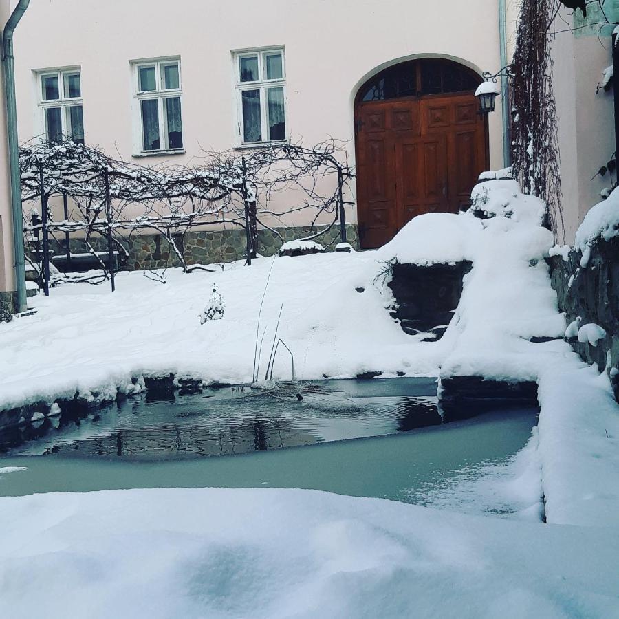 Lovecký Apartmán na náměstí ve Frenštátě pod Radhoštěm Frenštát pod Radhoštěm Exterior foto
